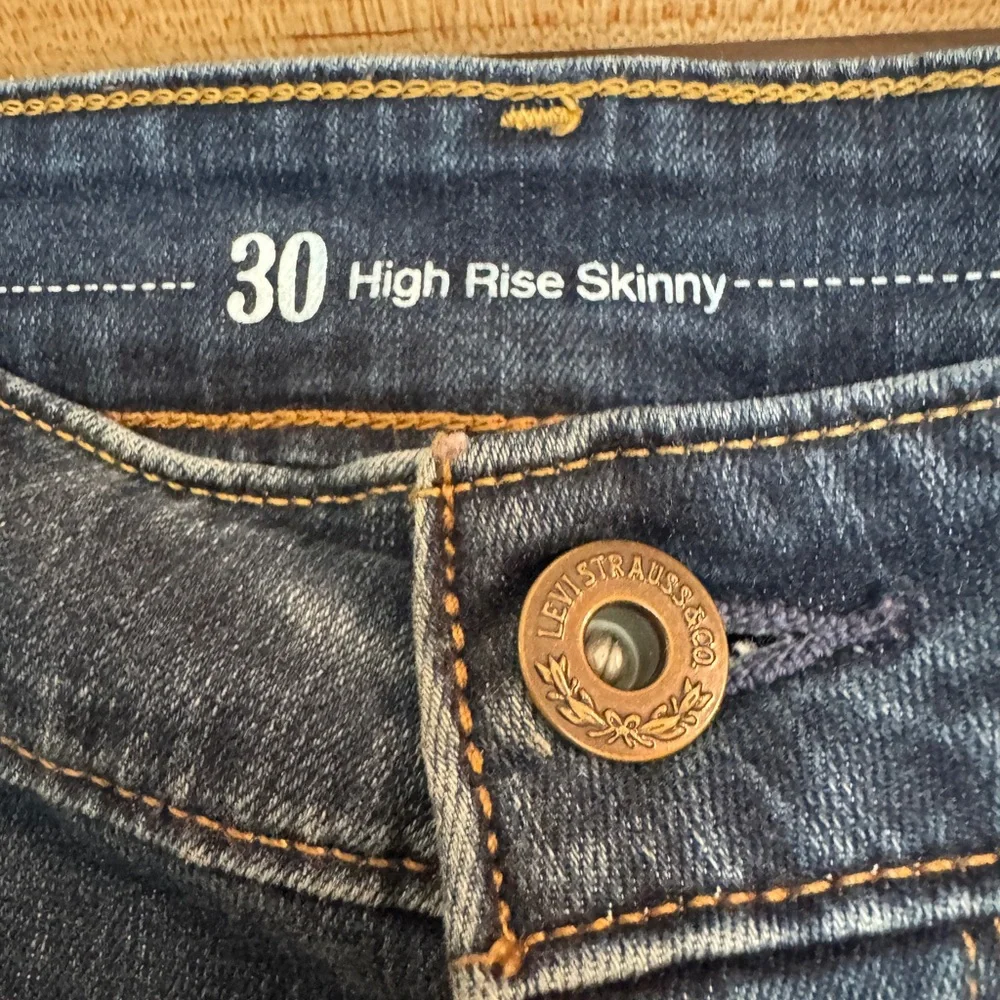 Levi's Medium Blue High Rise Skinny Jeans Size 30 - Picture 3 of 8